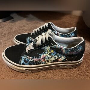 Vans skull and lightning size 5 men/6.5 women’s